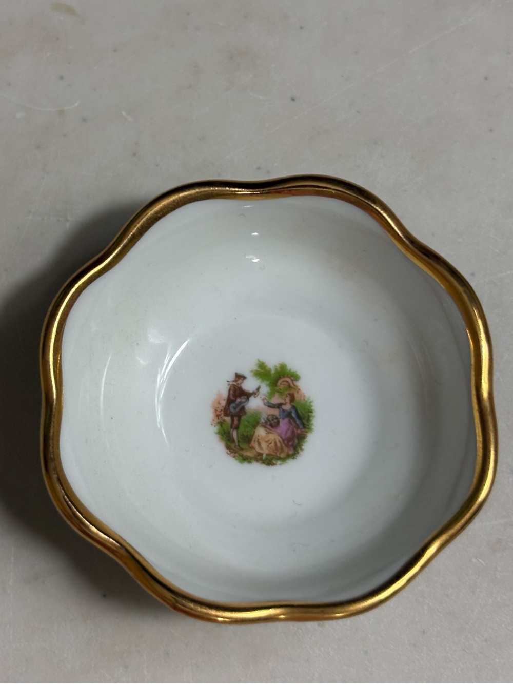 Limoges France Mini Trinket Salt Cellar Gold toned trim Scalloped Dish VT